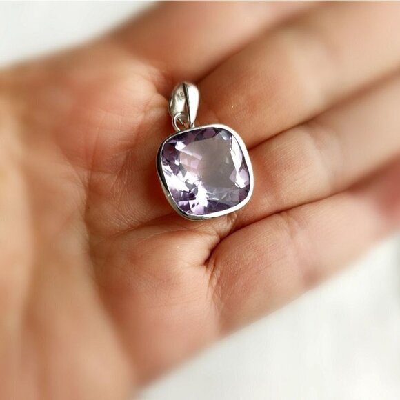 14ct Brazilian Amethyst in Sterling Silver pendant for necklace - Picture 5 of 9